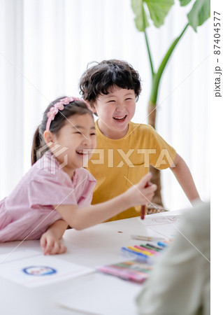 二人 2人 三人 87404577