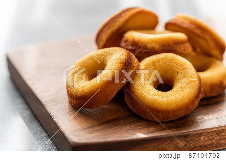 焼きドーナツ 87404702