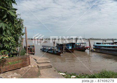 ベトナム ホーチミンのメコン川 87406279