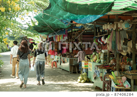 ベトナム ホーチミンのメコン川 87406284