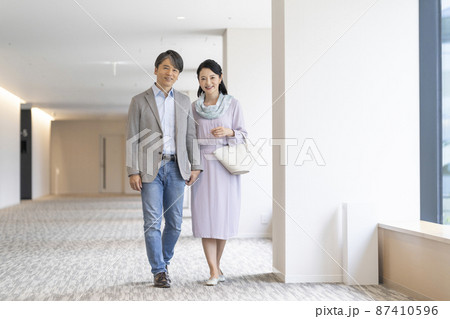 50代の夫婦　イメージ　撮影協力「LINK FOREST」 87410596