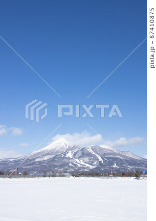 《福島県・猪苗代町》冬の磐梯山 《福島県・猪苗代町》冬の磐梯山 87410875