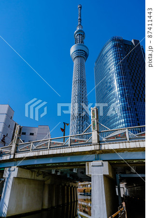 東京スカイツリーと京成橋 東京スカイツリーと京成橋 87411443