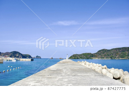 島根半島　四十二浦　野井浦の防波堤 87427775