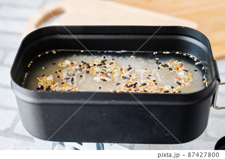 メスティンで炊く雑穀米 87427800