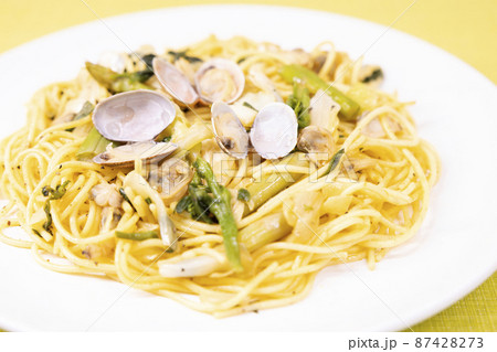 美味しい菜の花とアスパラのボンゴレパスタ 美味しい菜の花とアスパラのボンゴレパスタ 87428273