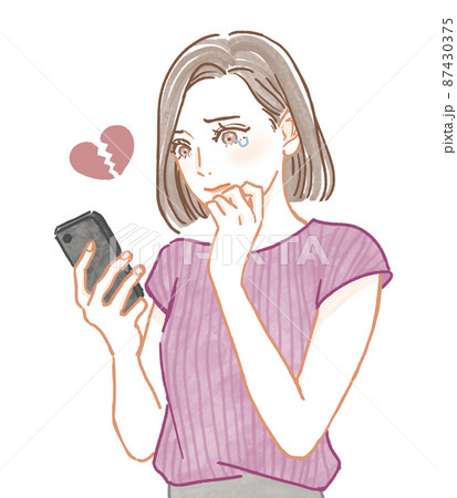 スマホを見て失恋する女性のイラスト 87430375