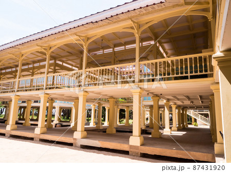 Retro building of old palace as tourist attractions 87431920