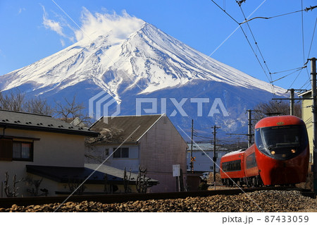 富士山と鉄道　富士山ビュー特急 87433059