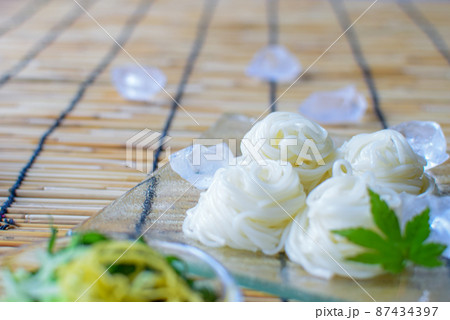 夏の食べ物 素麵 夏の食べ物 素麵 87434397
