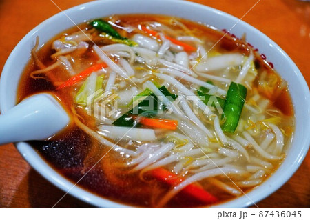 中華料理店のあんかけ野菜ラーメン 87436045
