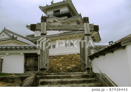 掛川城の天守閣への入り口／静岡県掛川市【掛川城公園】 87436443