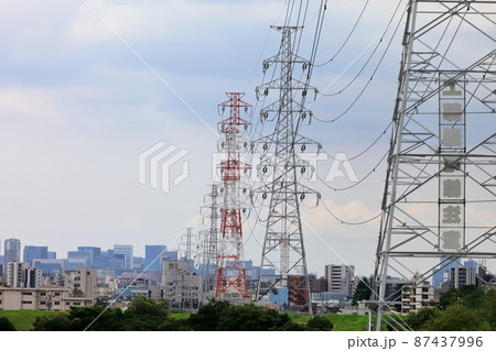 鉄塔と送電線 イメージ 鉄塔と送電線 イメージ 87437996