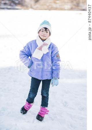 雪ん子　日本人の女の子　 87440437