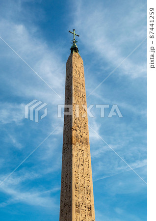 Ancient Egyptian obelisk in St. Peter's Square in Vatican city in Rome, Italy Ancient Egyptian obelisk in St. Peter's Square in Vatican city in Rome, Italy 87441259