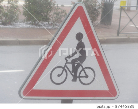 フランスの標識 自転車 87445839