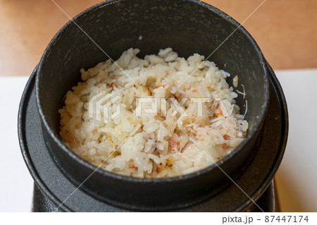 [料理]かに釜飯 87447174