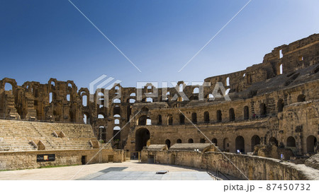 チュニジア・エルジェムの円形闘技場 Amphitheatre of El Jem, Tunisia 87450732
