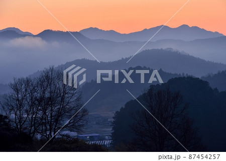 宇陀安田の朝 87454257