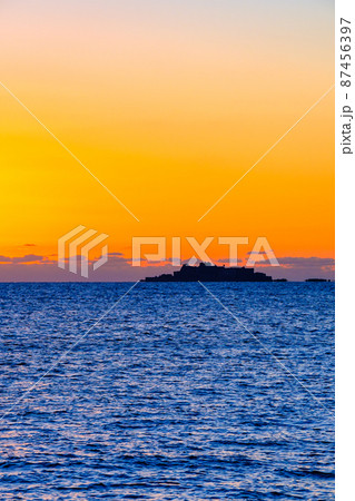 軍艦島を望む夕景 軍艦島を望む夕景 87456397