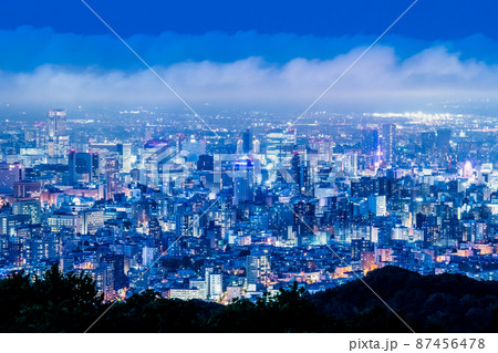 海道札幌市　幌見峠展望駐車場　～札幌市街の夜景～ 87456478