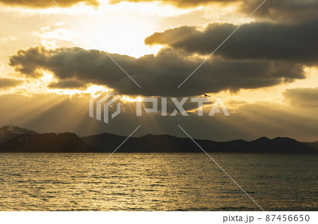 福井県美浜町菅浜の光芒 福井県美浜町菅浜の光芒 87456650