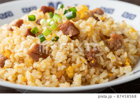パラ、ふわ、しっとりの美味しいチャーハン 87458568