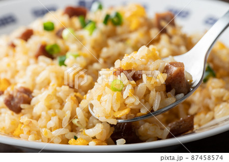 パラ、ふわ、しっとりの美味しいチャーハン パラ、ふわ、しっとりの美味しいチャーハン 87458574