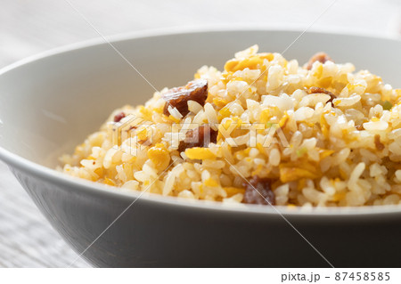 パラ、ふわ、しっとりの美味しいチャーハン パラ、ふわ、しっとりの美味しいチャーハン 87458585