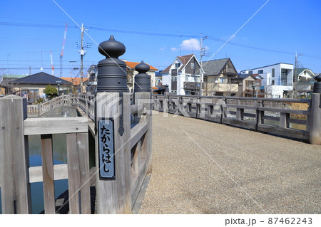 新川にかかる宝橋（たからはし）　東京都江戸川区　 87462243