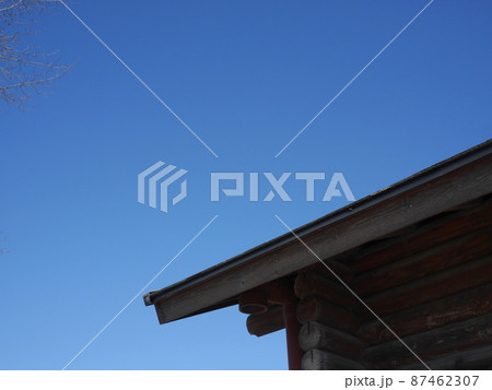 空と鉄塔　気持ちのいい青空　 87462307