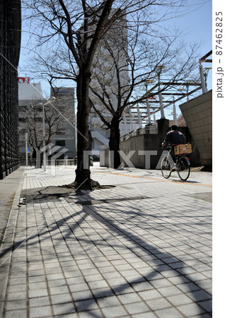 山口県下関市豊前田町にある山口県国際総合センター周辺の風景 山口県下関市豊前田町にある山口県国際総合センター周辺の風景 87462825