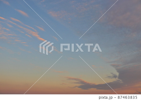 夕焼け空 青空 雲 夕焼け空 青空 雲 87463835