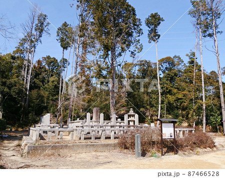 京都 大山崎町 天王山 十七烈士の墓(冬) 京都 大山崎町 天王山 十七烈士の墓(冬) 87466528