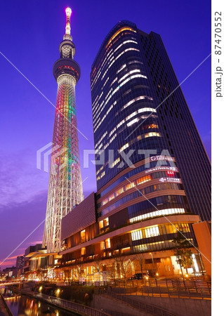 東京スカイツリーライトアップ[虹] 87470552