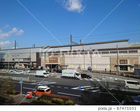 【JR東日本】根岸線新杉田駅とショッピングセンタービーンズ新杉田 【JR東日本】根岸線新杉田駅とショッピングセンタービーンズ新杉田 87471031