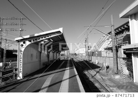 鶴見線扇町駅のホーム 87471713