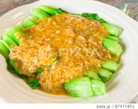 上海の定番料理・青菜蟹粉羹 87472951