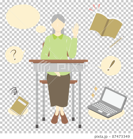勉強中に質問のため挙手をしているシニア女性 87473349