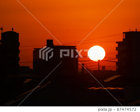 風景(夕陽の沈む街) 風景(夕陽の沈む街) 87474572