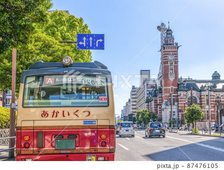 横浜の歴史的建造物　あかいくつバス　横浜市開港記念会館前交差点（ジャックの塔） 87476105