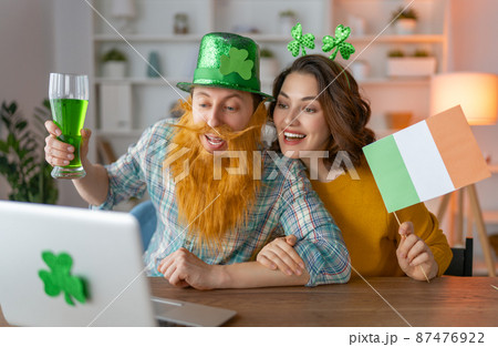 couple celebrating St. Patrick's Day couple celebrating St. Patrick's Day 87476922