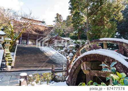 雪の伊奈波神社〈岐阜県岐阜市〉 87477578