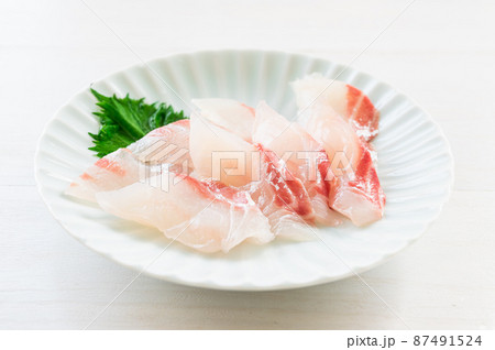 鯛のさしみ 87491524