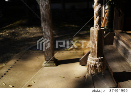 神社の布綱  87494996
