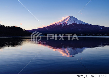 日本の風景「逆さ富士山」 87501335
