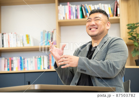 30代のビジネスマン 30代のビジネスマン 87503782