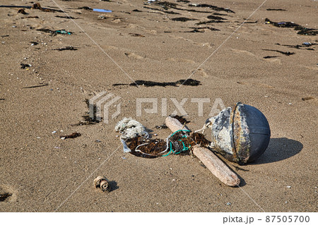 海洋汚染（鷹巣海水浴場） 87505700