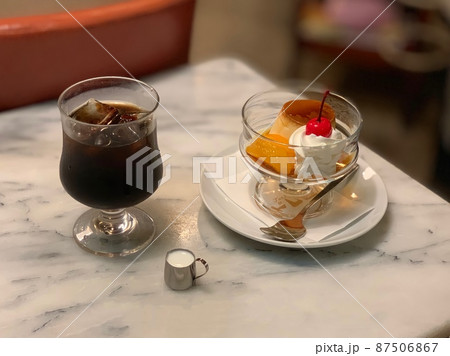 純喫茶のアイスコーヒーとプリン 87506867