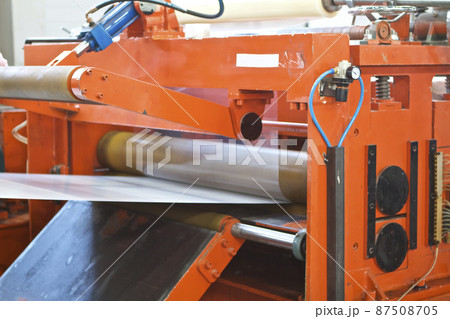 Elements of various sections of the galvanized steel processing line in rolls. 87508705